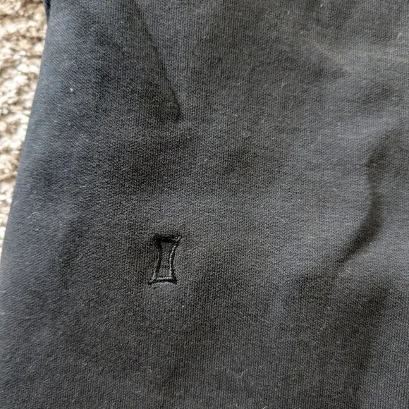 Kit And Ace Sample Half Zip - Picture 7 of 7